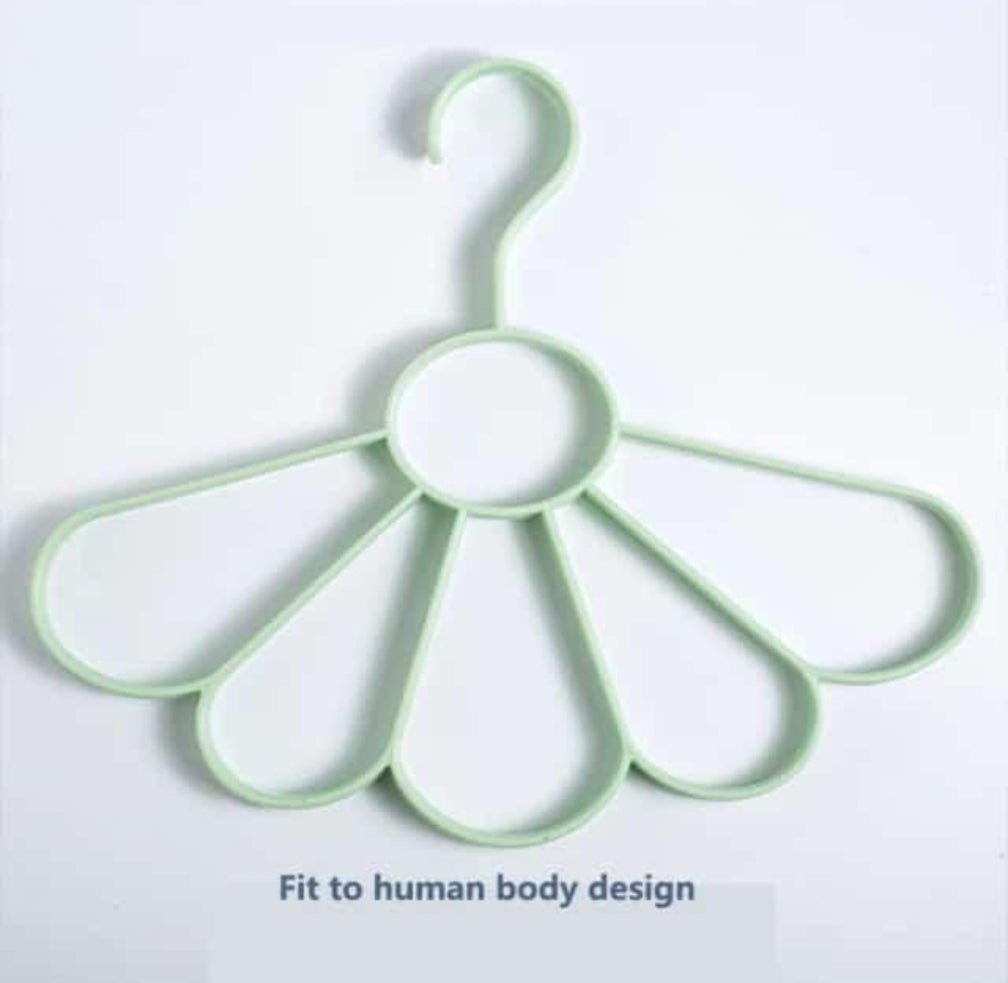 Flower Design 5 Ring Multipurpose Hanger - Duvera