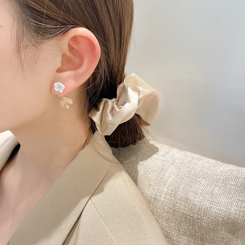 French Flower Stud Earrings - Duvera