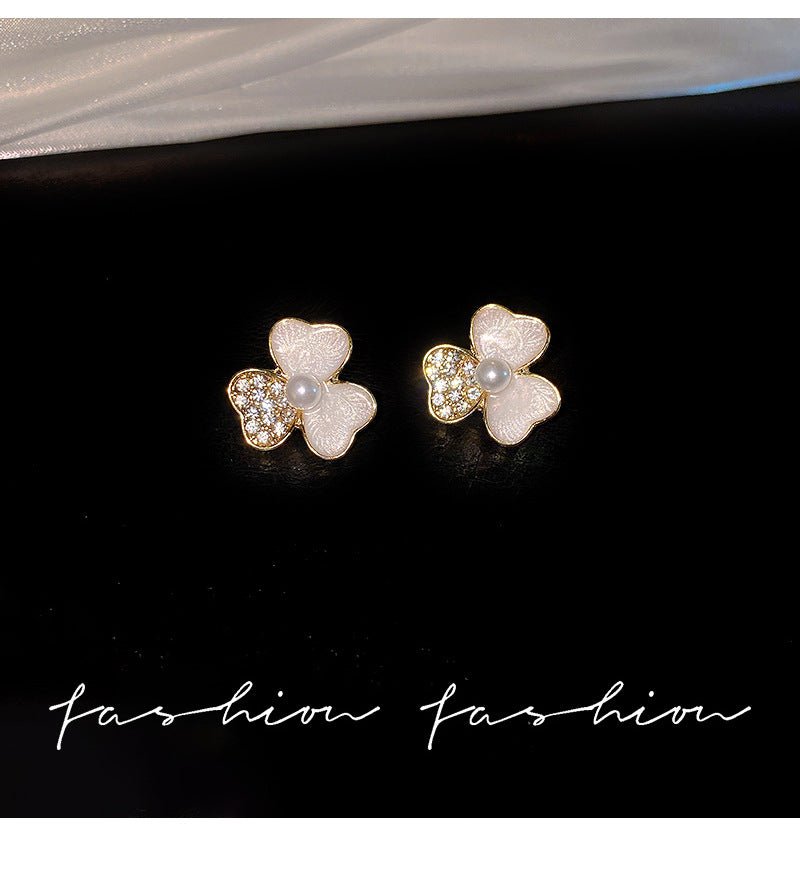 Stud Pearl Flower Earrings - Duvera
