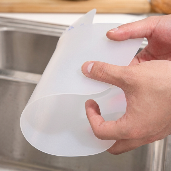 Anti-Splash Kitchen Sink Water Guard