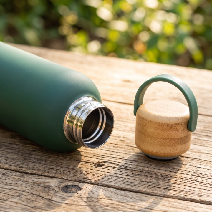 Stainless Steel Bottle With Wooden Cap Handle 500ML